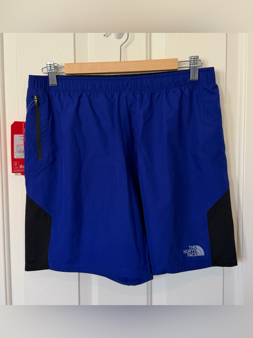 The North Face Men’s Flash Dry Shortroyal Blue- Inside Lining